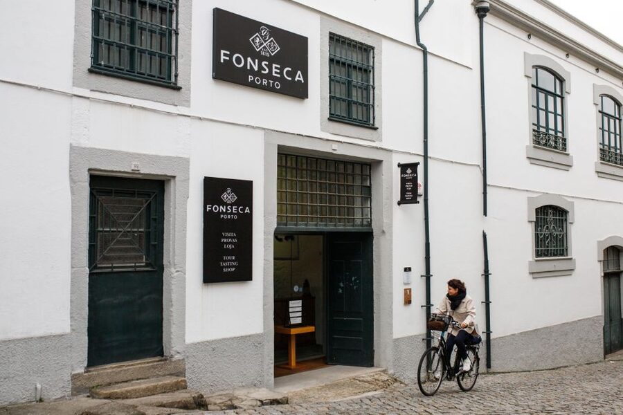 Porto: Fonseca Cellar Tour & Fado Show with Optional Dinner - The Guided Cellar Tour: From Douro Valley to Fonseca Aging