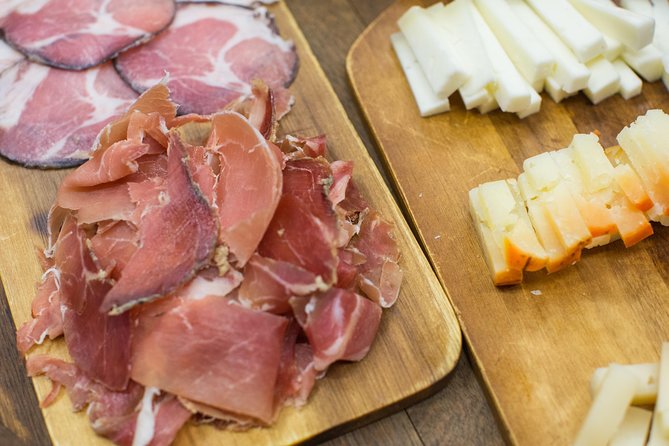 Porto Food & Wine Tasting Tour with Lunch or Dinner Option - Tapas at a generations-old tavern, then you’re done