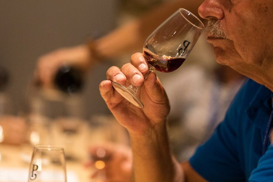 Porto: Guided Tour and Tasting of 3 Port Wines at Poças - Buying Bottles After the Tasting: The Store Stop That Turns Learning Into a Souvenir