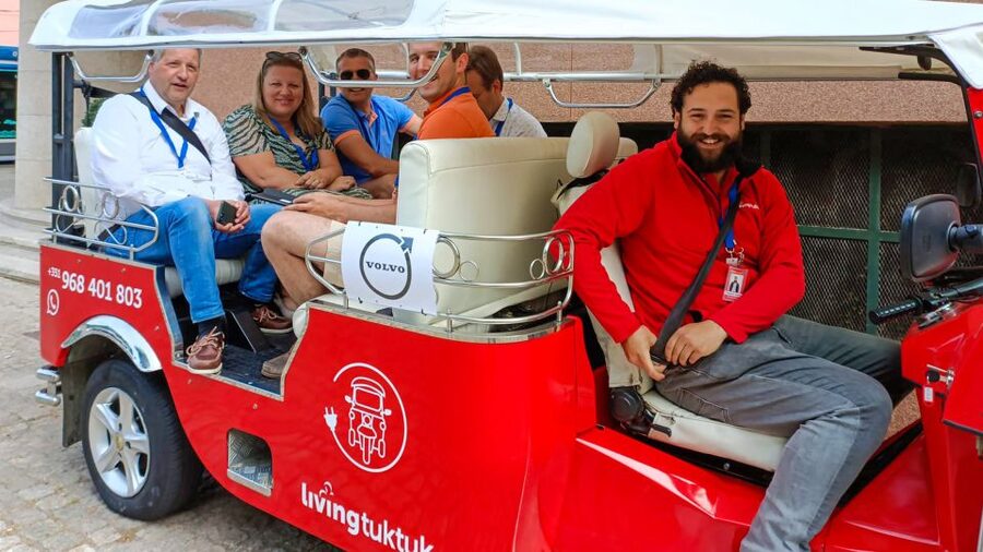 Porto: Guided Tour by Tuk-Tuk & Optional Douro River Cruise - FAQ