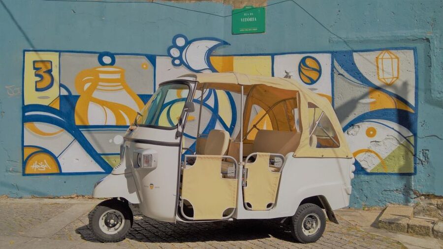 Porto: Guided Tuk Tuk Tour - Key highlights that matter on the ground