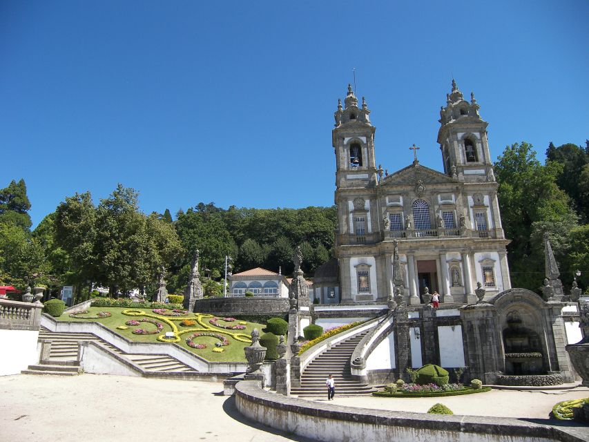 Porto: Guimarães & Braga Tour with Entry Tickets and Lunch - Bom Jesus do Monte: 581 Steps, Viewpoints, and the Feeling of Pilgrimage