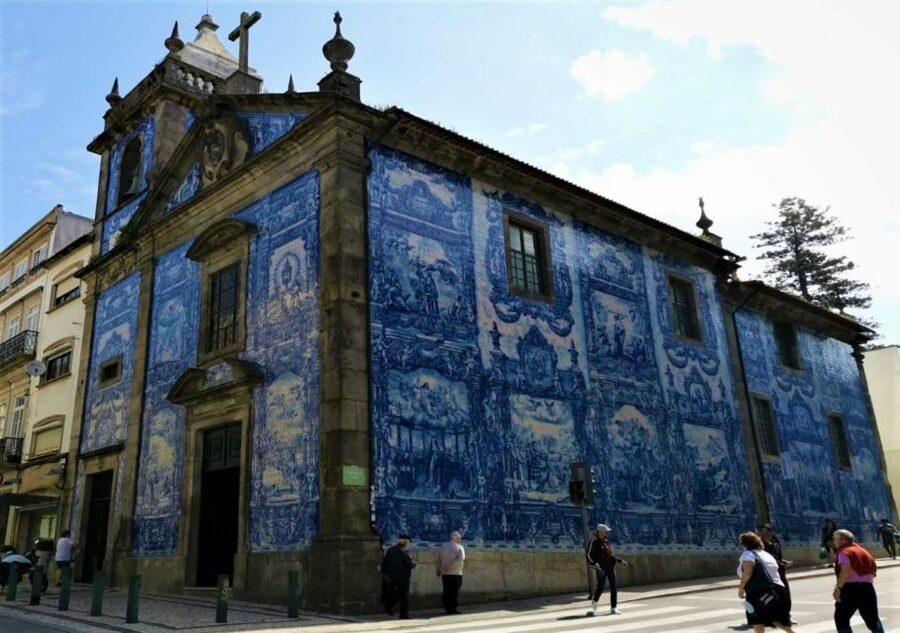 Porto: Historic City Center Walking Tour - Finishing on Avenida dos Aliados, Ready to Continue Your Day