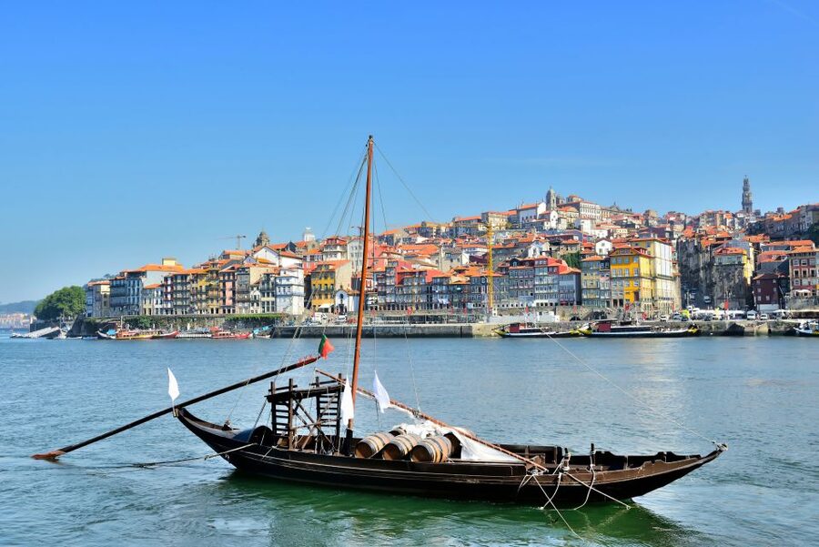 Porto: Historic City Center Walking Tour - São Bento Train Station Tiles, Up Close and Actually Understandable