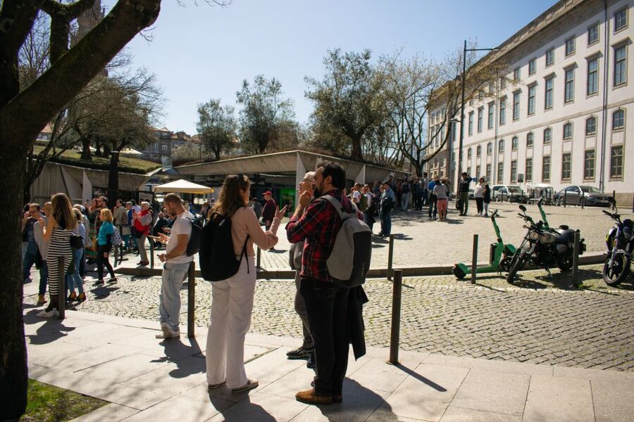 Porto: Historical Center Walking Tour - Where the tour starts, and why that matters in Porto