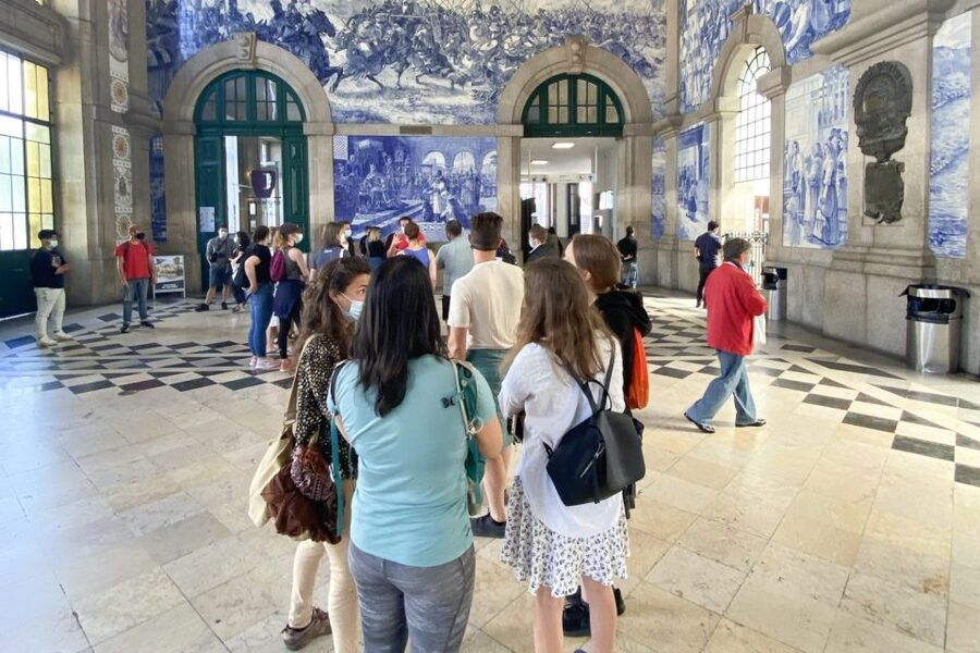 Porto: Historical Center Walking Tour - Clérigos Tower, the panoramic view, and the Porto-to-Gaia connection