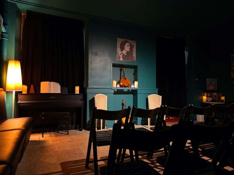 Porto: Intimate Fado Show & Port Wine in Trindade Noble Hall - Common questions before you book
