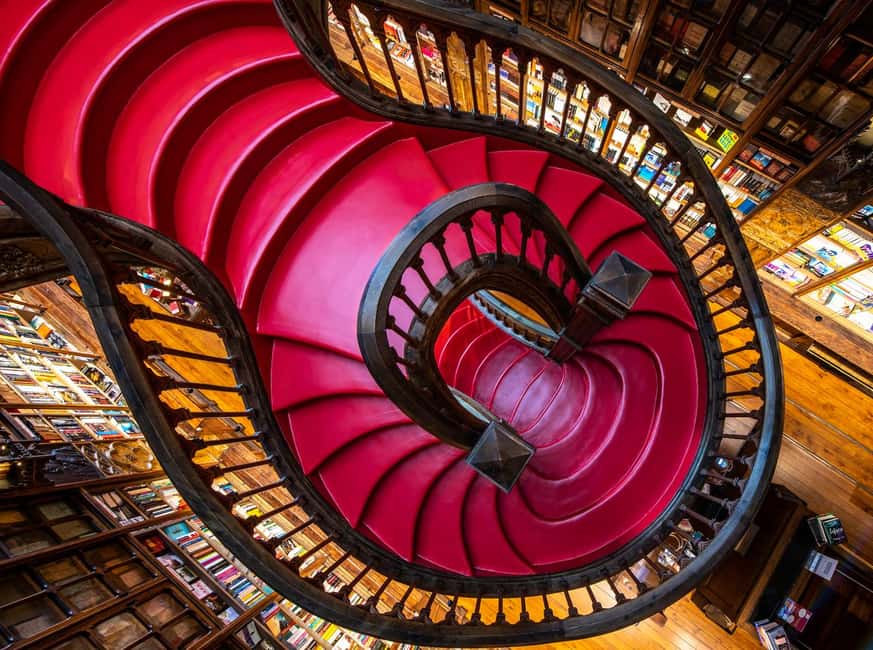 Porto: Livraria Lello Entry Ticket & Foundation Option - Getting to the Foundation from Porto: plan transport before you buy