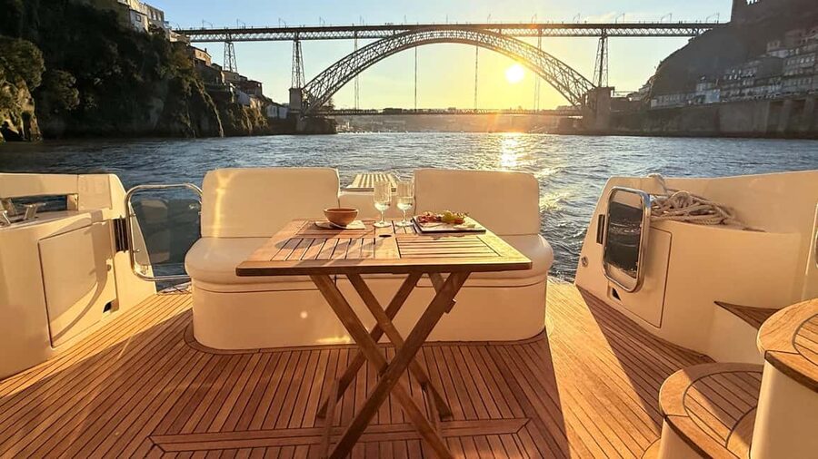 Porto: Luxury 6 Bridges Yacht Cruise with Wine & Snacks - Cais de Gaia and Port Wine Country: A Quick Geography Lesson With Real Payoff