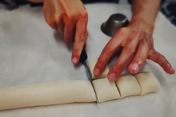 Porto: Pastel de Nata Cooking Class with Porto Wine (Sé do Porto) - Small Group Size: The Real Benefit Is Personal Attention