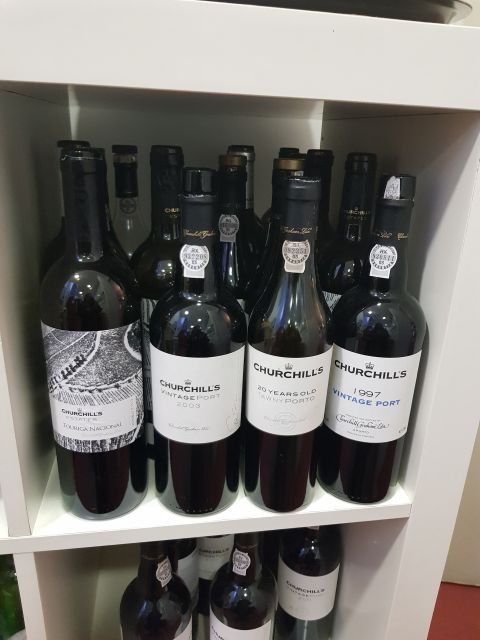 Porto: Port and Douro Wine Walking Tour with 9 Tastings - Stop 1: Vasques de Carvalho in Gaia and the tone-setter tastings