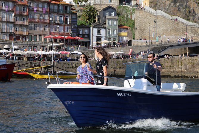 Porto: Private tour in the Douro (1 to 4 people) on a boat just for you - Why a private Douro boat cruise feels different in Porto
