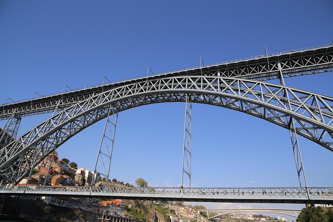 Porto: Private tour in the Douro (1 to 4 people) on a boat just for you - Welcome drink, wine, snacks, and the art of feeling cared for