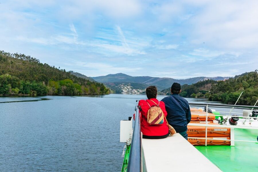 Porto - Régua - Porto Upstream Douro Cruise & Tour - Meeting at Estiva quay in Porto, then getting moving