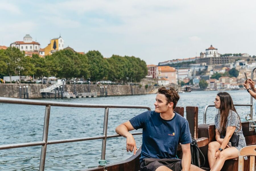 Porto: River Douro 6 Bridges Cruise - On Board Feel: Seating, Crowds, Sound, and Weather