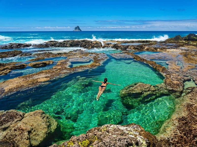 Porto Santo: Island Highlights 4x4 Tour with Hotel Transfers - Pickup timing and what to bring for a smooth 11:00 start