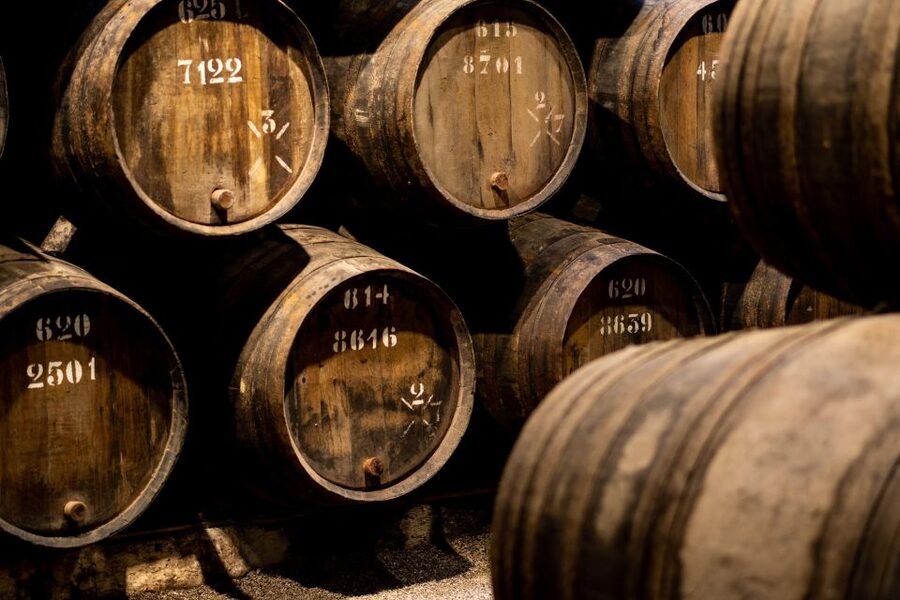 Porto: Taylor's Port Cellars & Tasting - Taylor’s Port Cellars in Vila Nova de Gaia: the quick route to real Port