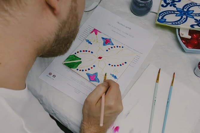 Porto: Tile Painting Workshop with Porto Wine - Sé do Porto - Who this workshop is perfect for, and who should reconsider