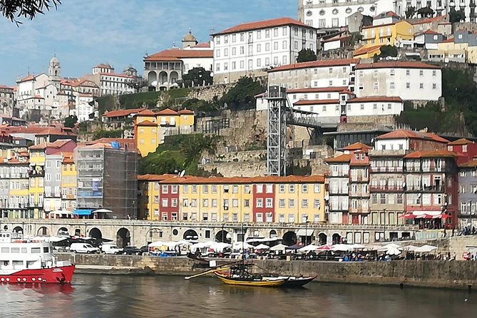 Porto to Lisbon Up to 4 Stops: Aveiro, Nazare, Fatima & Obidos - Nazaré: Sítio Views, Big-Wave Surf Energy, and a Proper Break
