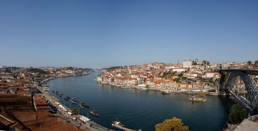 Porto: Walking Tour, Lello Bookshop, Boat and Cable Car - Douro River cruise: the best way to see Porto’s bridges up close