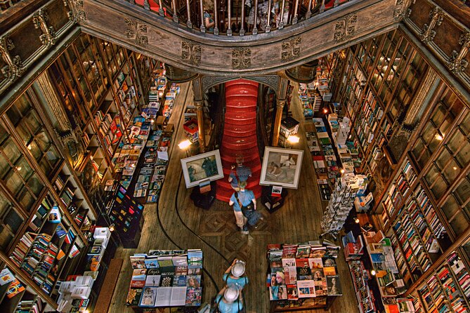 Porto Walking Tour, Lello Bookshop, River Cruise and Cable Car - Livraria Lello inside, plus how to handle a famous stop