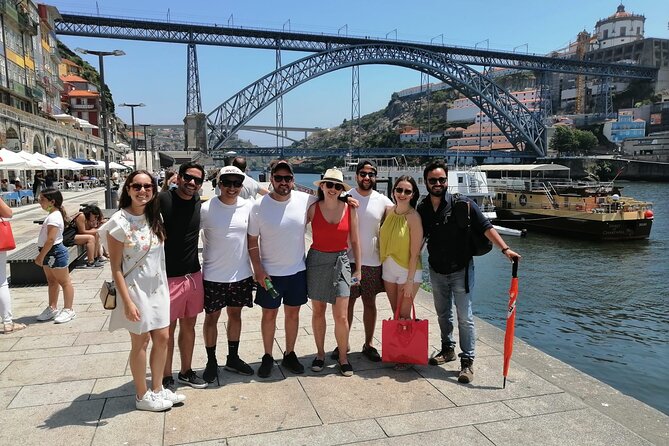 Porto Walking Tour - The Perfect Introduction to the City - Start at Fonte dos Leões, and let Porto explain itself