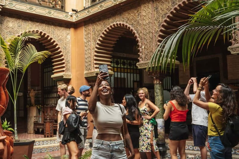 Private Lisbon Food Tour in Baixa with Wine & Local Delights - Portuguese drinks with real personality: Vinho Verde, beer, and ginjinha