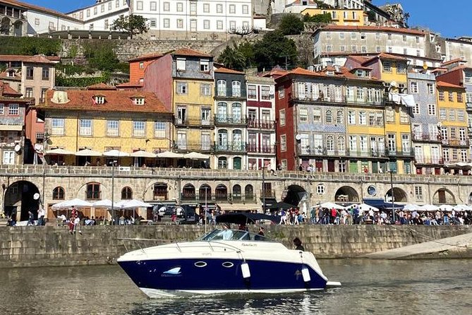 Private tasting in the Douro (1 to 7 people) on a yacht for yourself - Guides, Hosting Style, and Why Small Group Matters