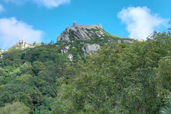 Private Tour Sintra, Palaces and Mountain Tuk Tuk(2 to 6 people) - At the Castle Walls: Castelo dos Mouros and the Strategy of Survival