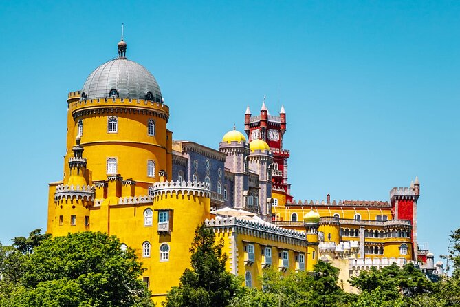 Private Tour Sintra, Palaces and Mountain Tuk Tuk(2 to 6 people) - Pena Palace at the Top: The Color Moment and Where Patience Pays