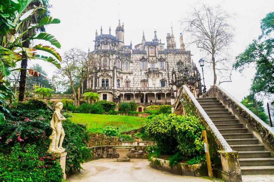Quinta da Regaleira: Skip-The-Booth E-Ticket and Audio Guide - The Initiation Well area and the Fountain of Abundance: where the “fairytale” mood clicks