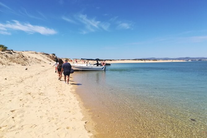 Ria Formosa - Boat trip to the 3 Islands: Armona | Culatra Island | Lighthouse - Stop 3: Armona or Praia Deserta, the weather-driven beach finish