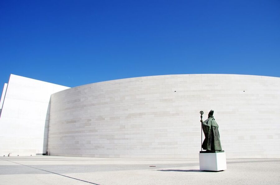 Sanctuary of Fátima and Coimbra City Tour - Entering the Sanctuary of Fátima: Basilica, monuments, and the quiet center