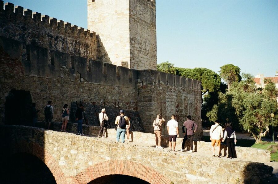 São Jorge Castle Skip-the-line Entry Ticket - Views that take over the whole visit
