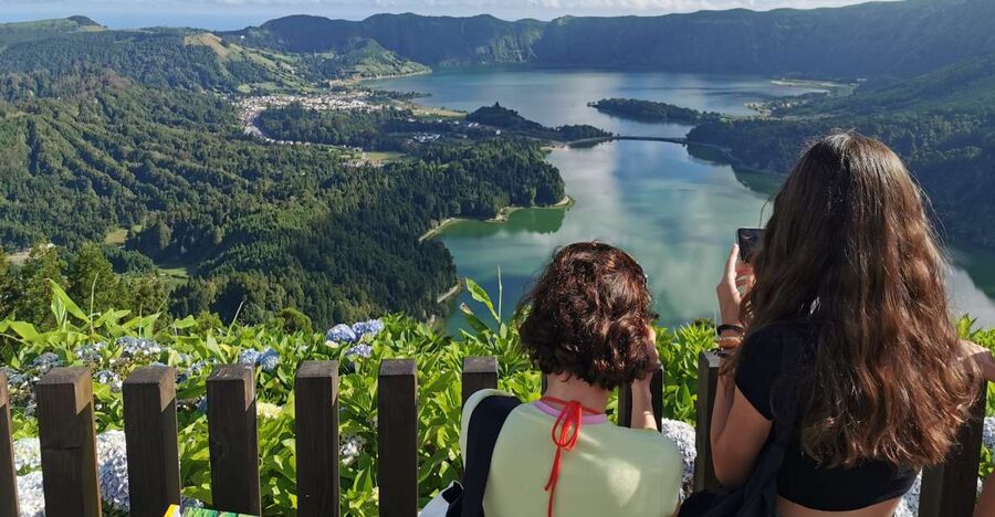São Miguel 2-Day Tour: Sete Cidades, Fogo, Furnas & Nordeste - Thermal Break: Terra Nostra or Poça da Dona Beija Hot Springs