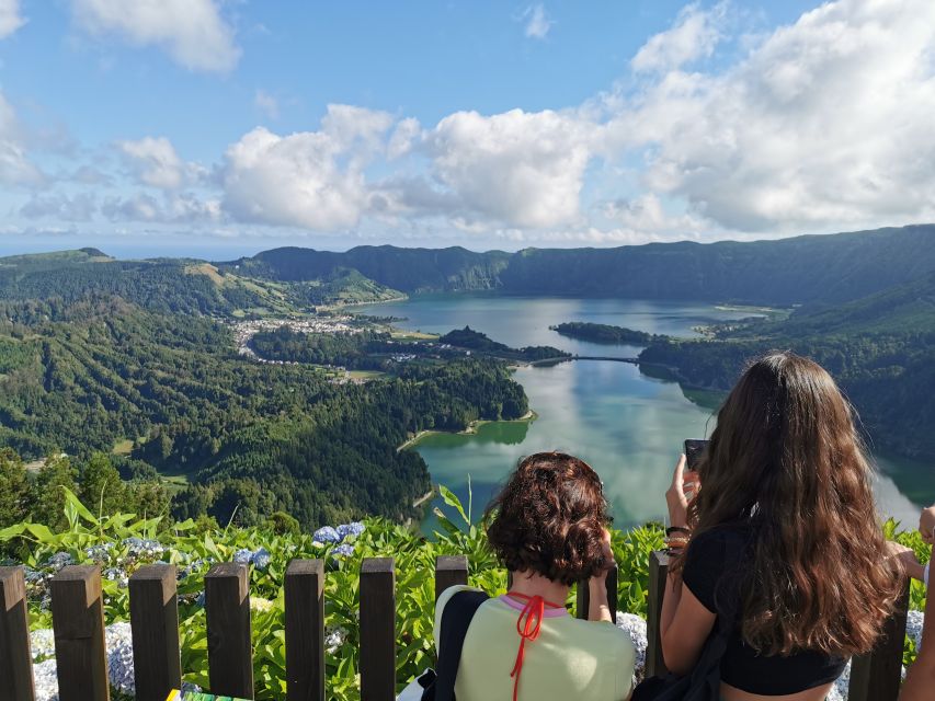 São Miguel 2-Day Tour: Sete Cidades, Fogo, Furnas & Nordeste - Day 2 Sete Cidades: Vista do Rei and Lake Views