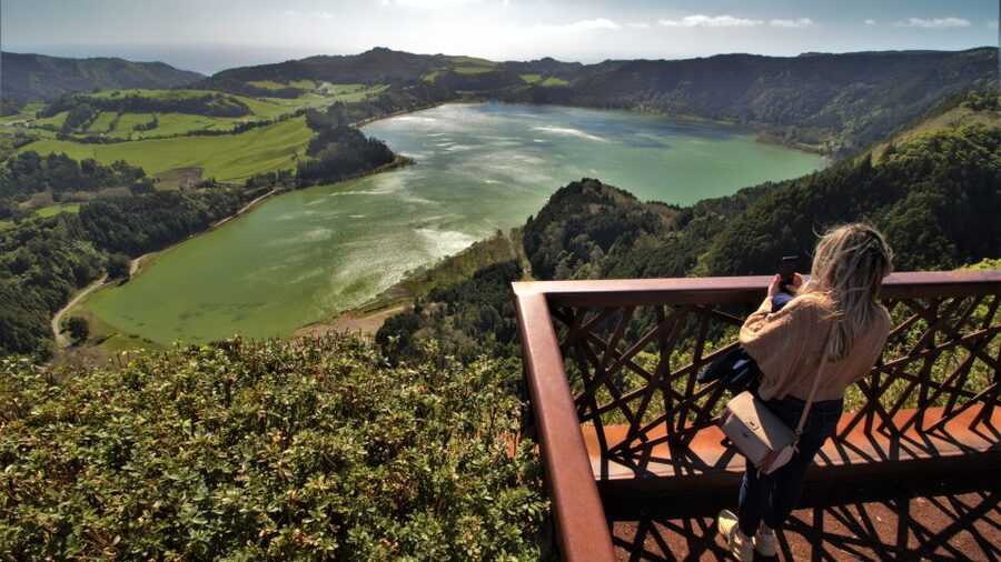 São Miguel East: Full-Day Van Tour with Lunch - Furnas geothermal: steaming fumaroles, mud pools, and mineral water