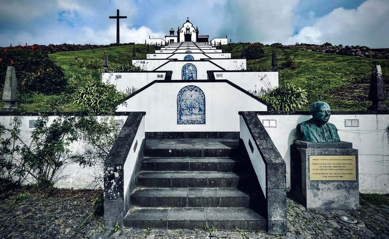 São Miguel: Furnas Volcano & Tea Plantation Tour with Lunch - A geothermal day that starts with ocean views (and ends with a town view)