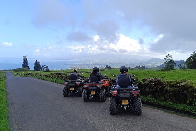 São Miguel: Sete Cidades Quad / Buggy Tour - Lagoa das Sete Cidades, Seeing the Crater as a Whole System