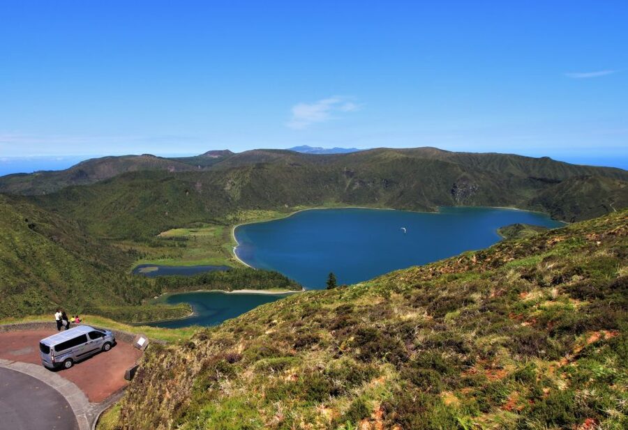 São Miguel West: Full-Day Van Tour with Lunch - West São Miguel in One Long Day: Sete Cidades to Lagoa do Fogo