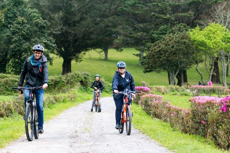Sete Cidades: Kayaking and Biking Adventure - Mountain bike time: village roads, easy effort, and a quick gear check