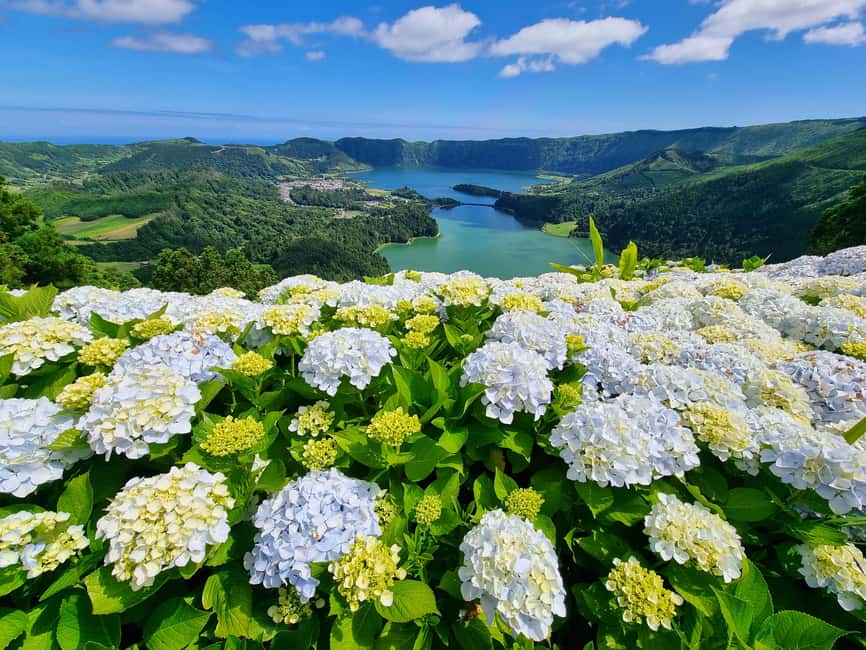Sete Cidades & Lagoa do Fogo - Full-Day Tour - Pico do Carvão to Grota do Inferno: the first viewpoints to set your mental map