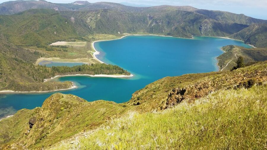 Sete Cidades & Lagoa do Fogo - Full-Day Tour - North coast cliffs to Salto do Cabrito waterfall: the stop that adds motion
