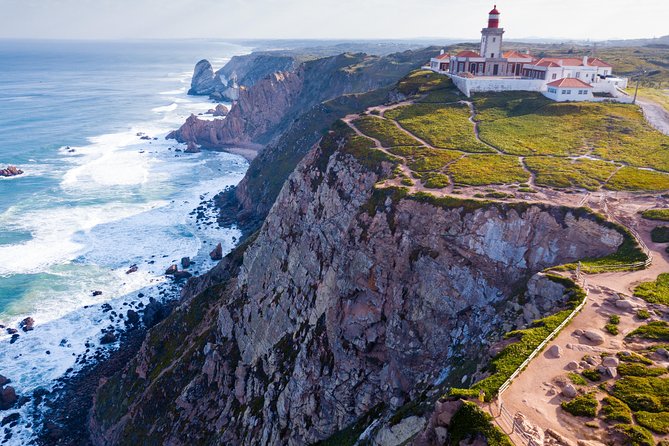 Sintra and Cascais Full-Day Private Tour - Cascais, from fishing village roots to fort viewpoints
