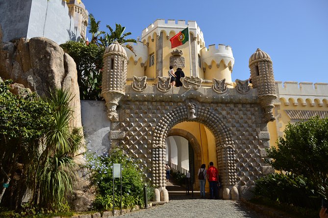 Sintra and Cascais Small Group Tour in a Van With Tickets - Why This Sintra and Cascais Van Tour Makes Sense in One Day