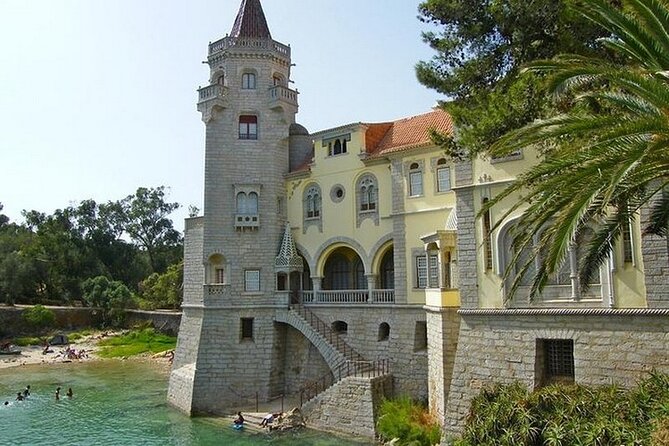 Sintra Cascais Private Tour with Pena Palace and Mouros Castle - Stop 1: Castelo dos Mouros and the Moorish Walls