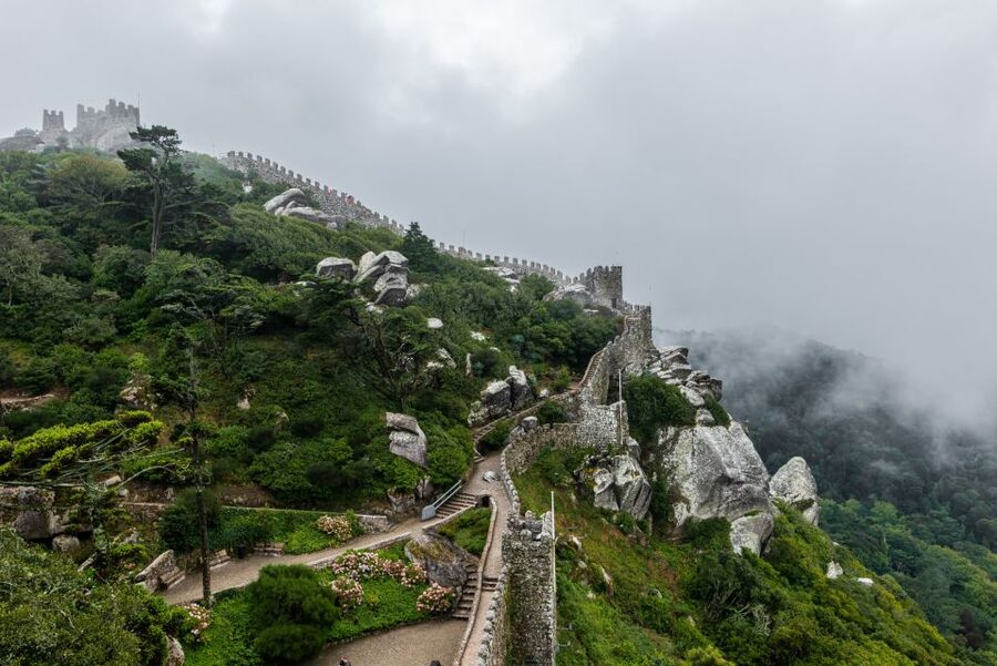 Sintra: Castle of the Moors & Quinta Entry with Audio Guides - The self-guided Sintra city walk: Volta do Duche and story stops in town
