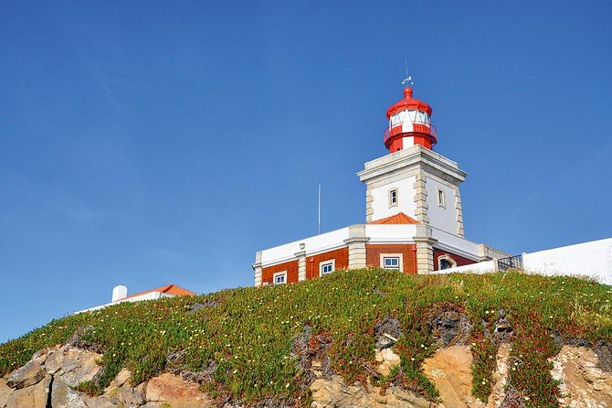 Sintra Deluxe from Lisbon with Pena Palace ticket - The guide and the language mix: why group tours can feel smooth or robotic