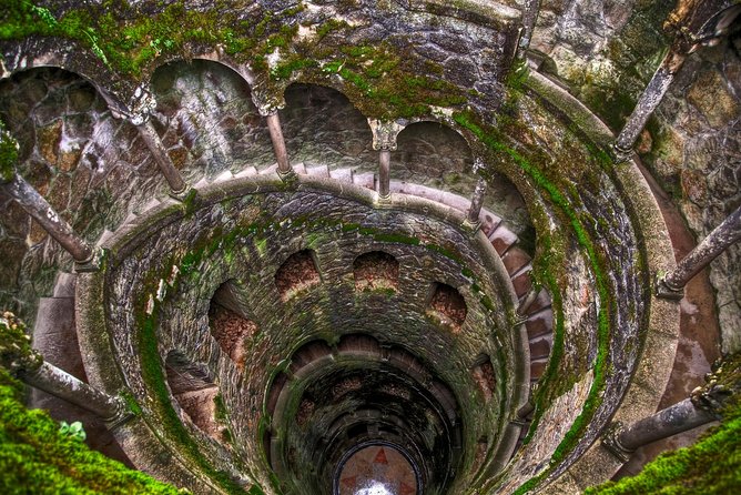 Sintra Small-Group Tour: Let the Fairy Tale Begin with Pick Up - Sintra National Park Views: Flora, Chalets, Palaces, and Moorish Castle Vibes