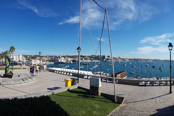 Small Group Tour to Sintra, Pena Palace, Cabo Roca and Cascais - Cascais Historic Center: A Real Break for Shopping and Lunch Choices